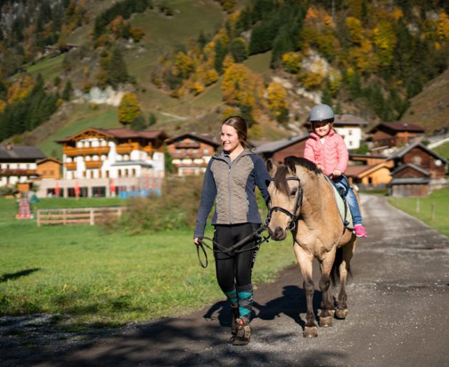 Reiten im Oberkarteis